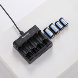 Li-ion rechargeable battery charger RCR4